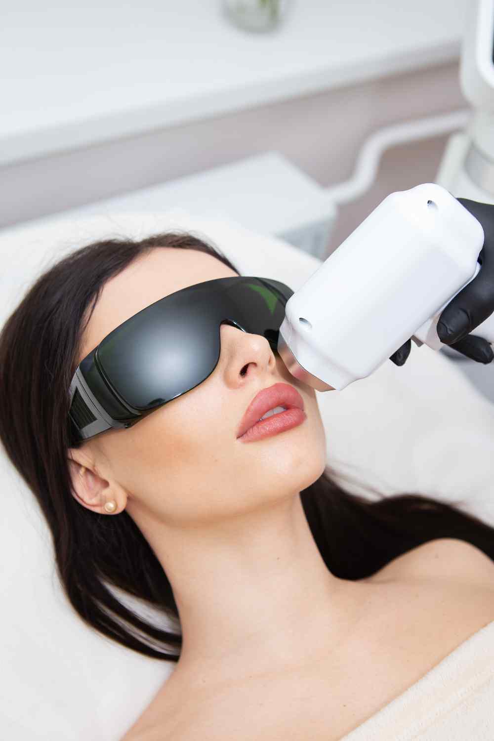 What is the process of laser hair removal treatment?
